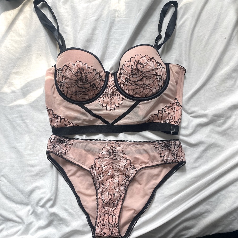 Lingerie set